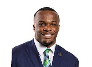 1 Notre Dame EDGE Isaiah Foskey